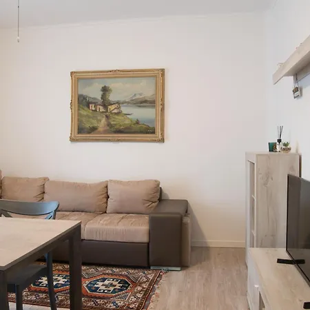 Casa דירה *